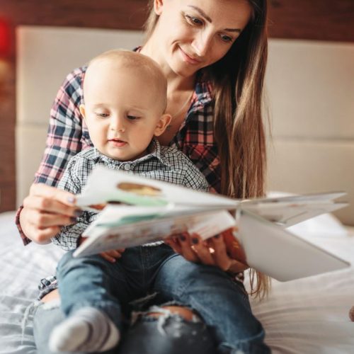 Why You Should Make Book Reading with Your Child an Everyday Activity